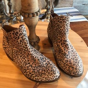 🐆LUCKY BRAND NEW LEOPARD BOOTIES🐆